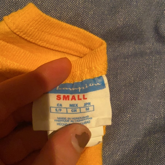 Men’s Champion shirt Size: small color: yellow - Picture 3 of 3